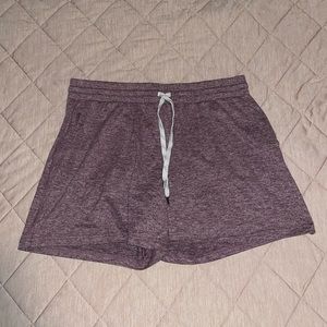 Pacific trail shorts size L